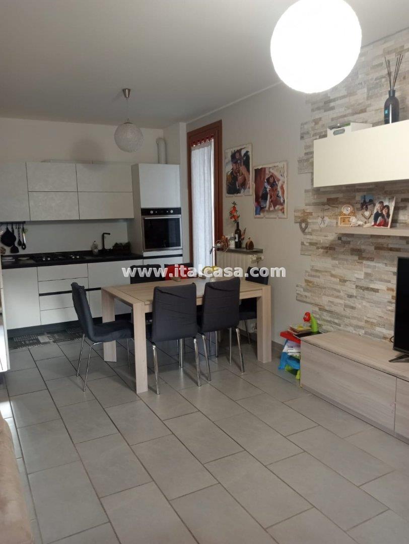 Appartamento in vendita a Alzano Lombardo