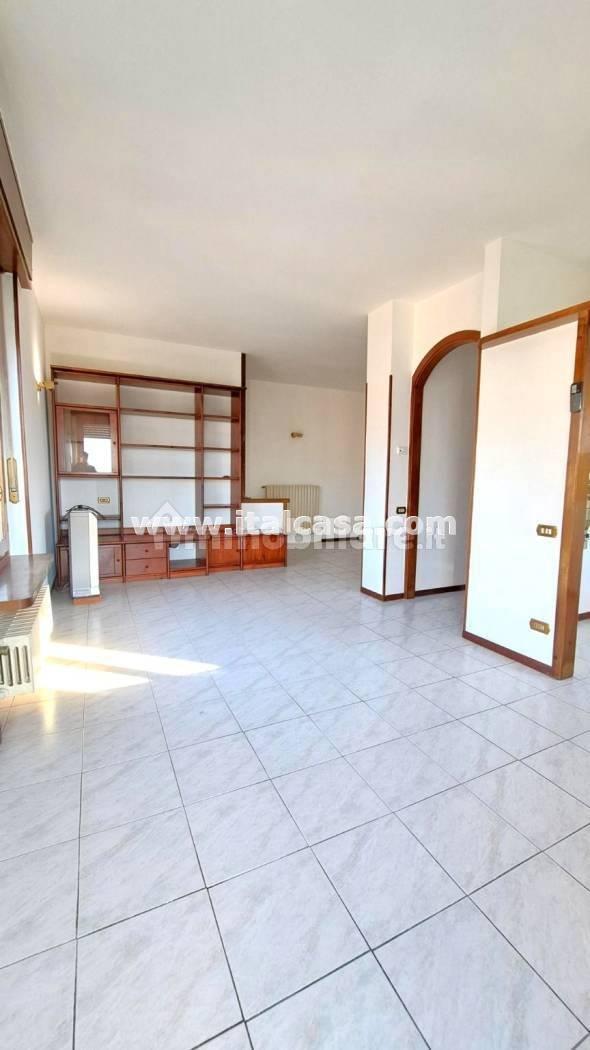 Appartamento in vendita a Alzano Lombardo