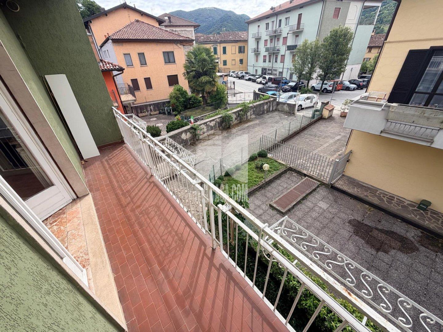 Appartamento in vendita a Nembro