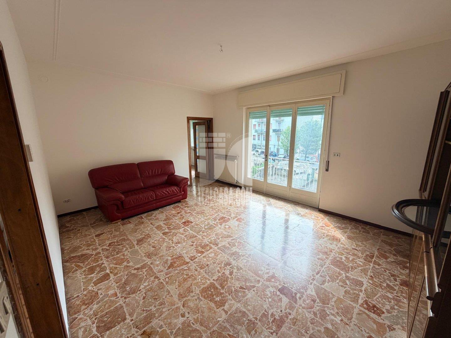 Appartamento in vendita a Nembro