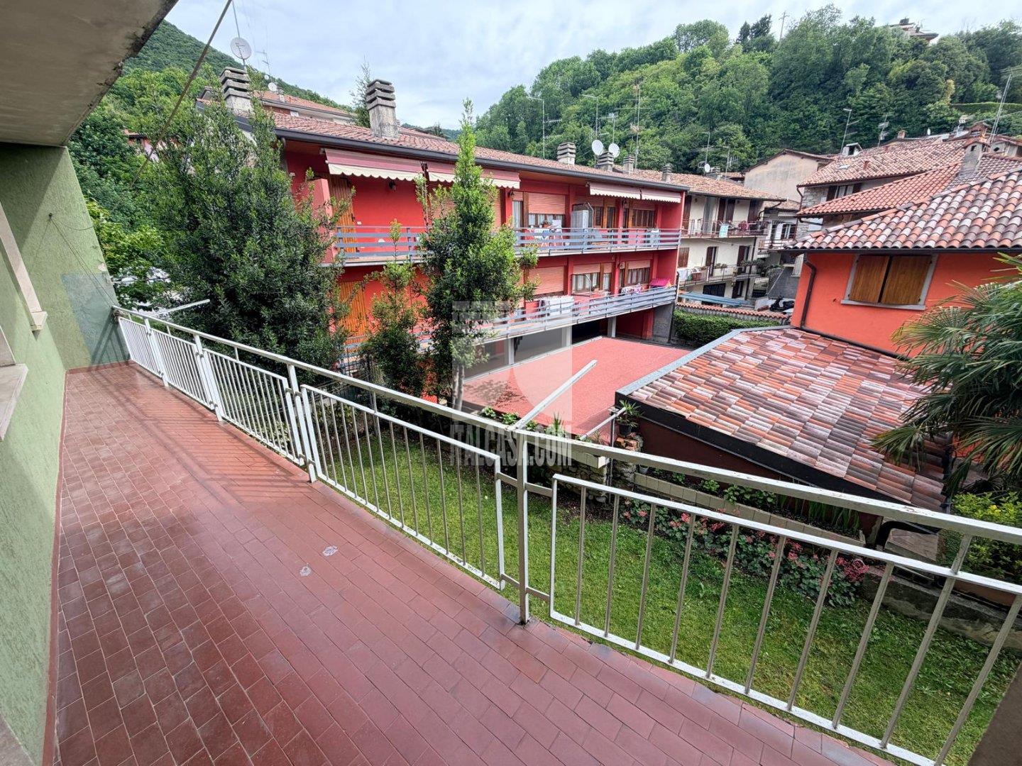 Appartamento in vendita a Nembro