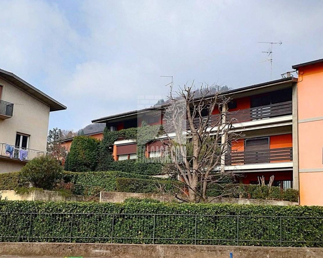 Villa Bifamiliare in vendita a Alzano Lombardo