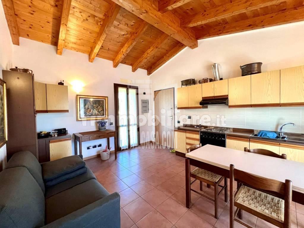Appartamento in vendita a Cenate Sopra