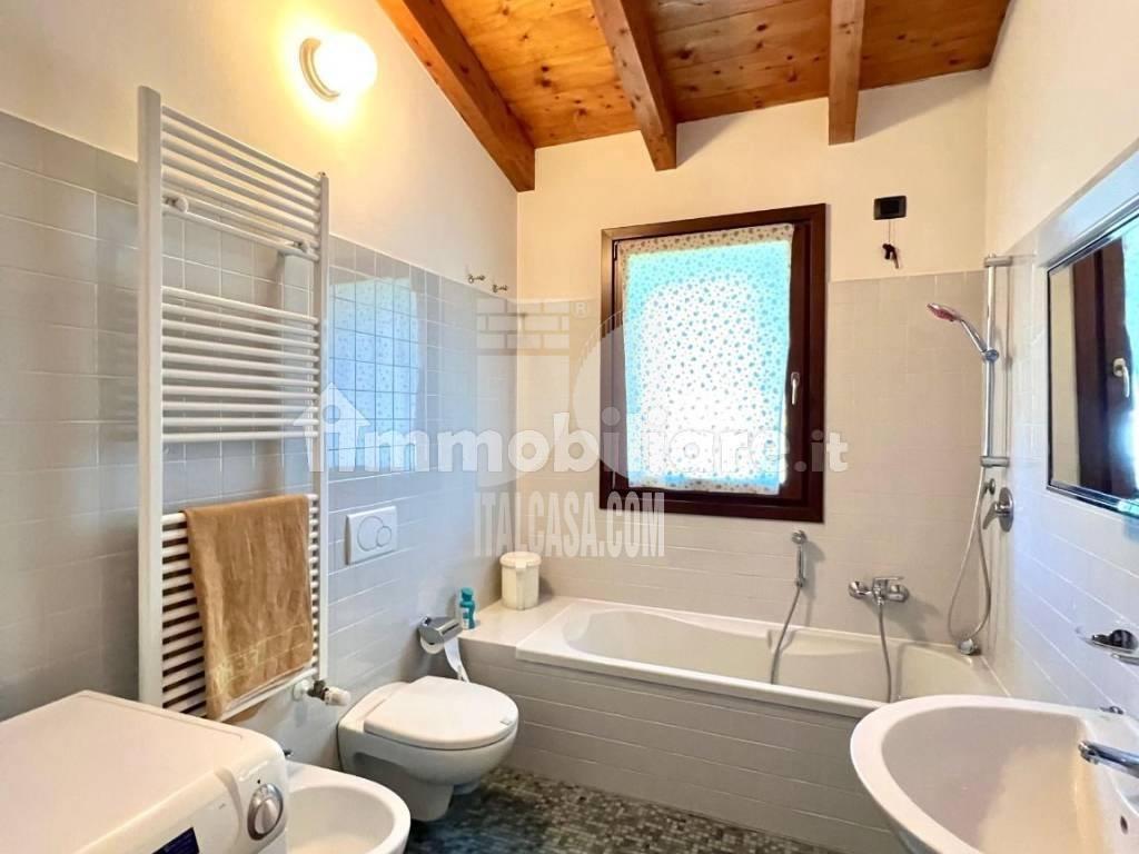 Appartamento in vendita a Cenate Sopra