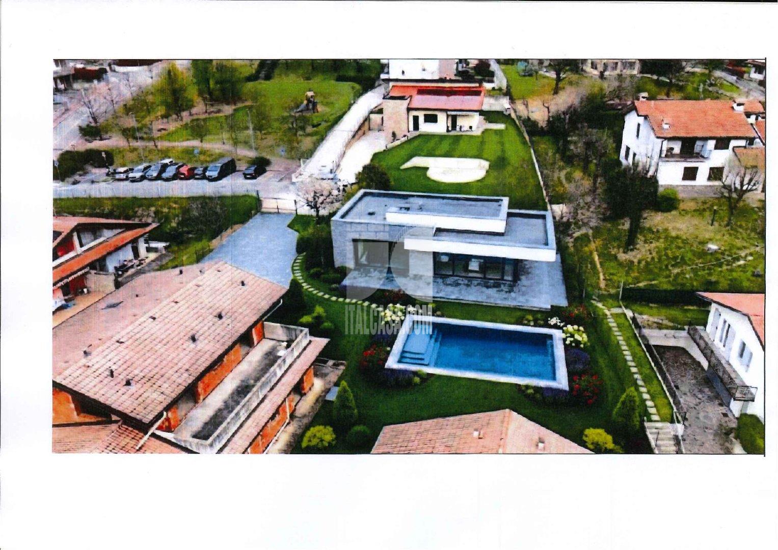 Villa Unifamiliare in vendita a Nembro