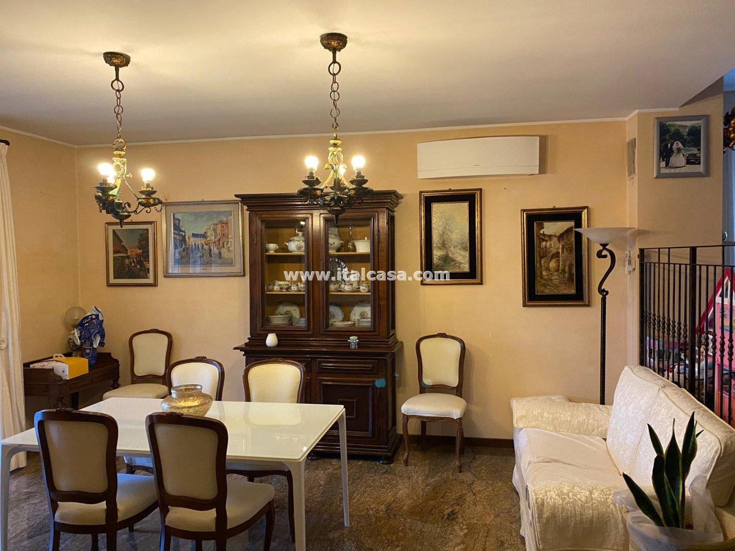 Villa Unifamiliare in vendita a Trescore Balneario