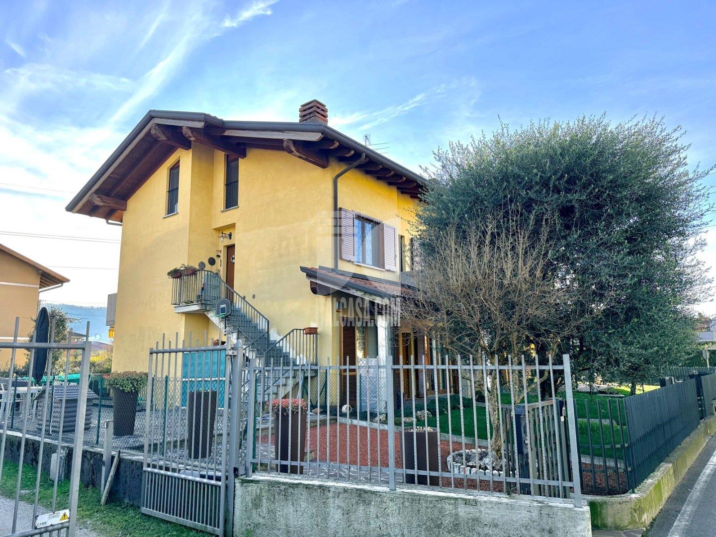 Appartamento in vendita a Villa di Serio
