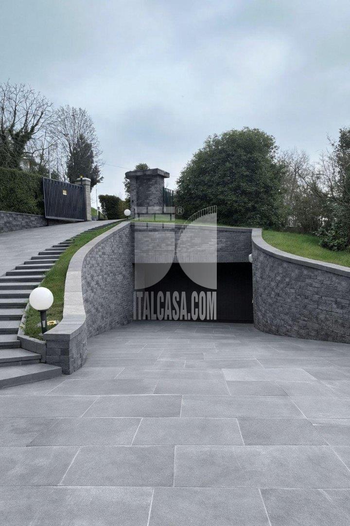 Villa Unifamiliare in vendita a Alzano Lombardo