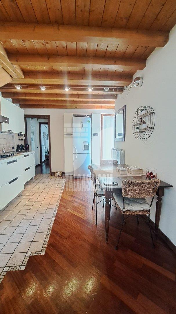 Appartamento in vendita a Alzano Lombardo