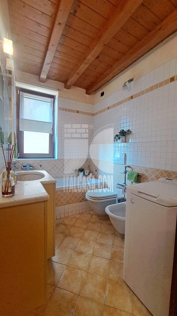Appartamento in vendita a Alzano Lombardo