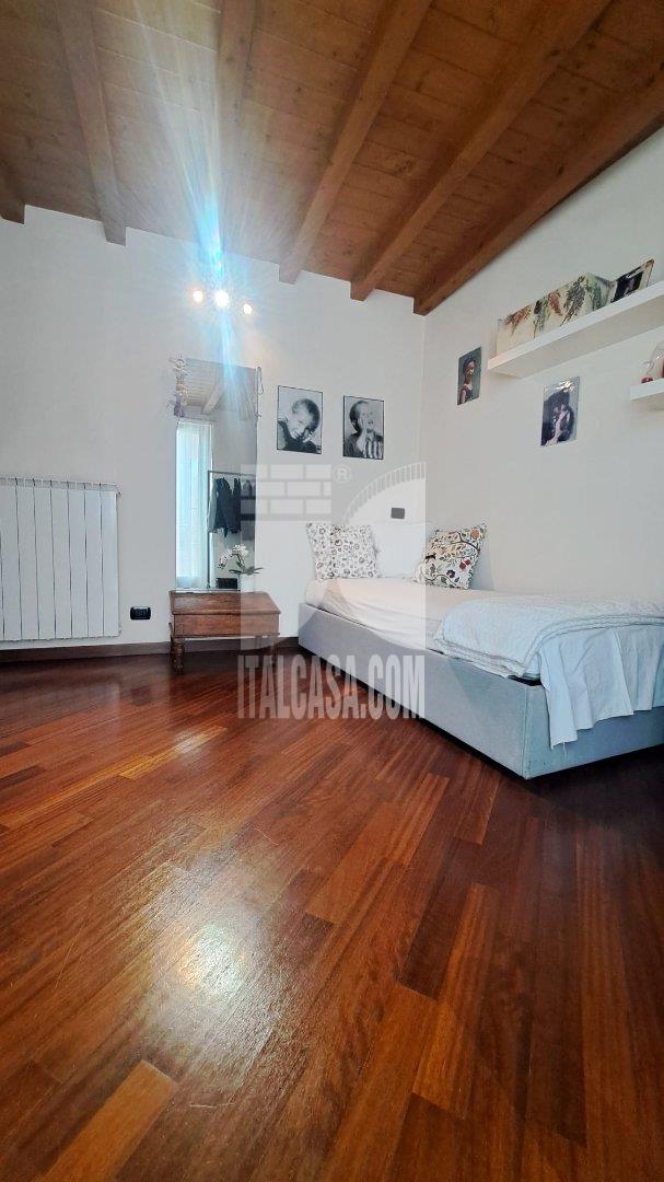 Appartamento in vendita a Alzano Lombardo