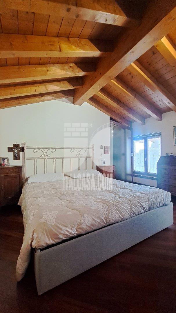 Appartamento in vendita a Alzano Lombardo