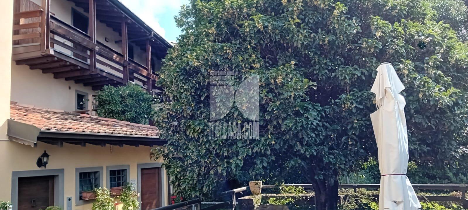 Appartamento in vendita a Scanzorosciate