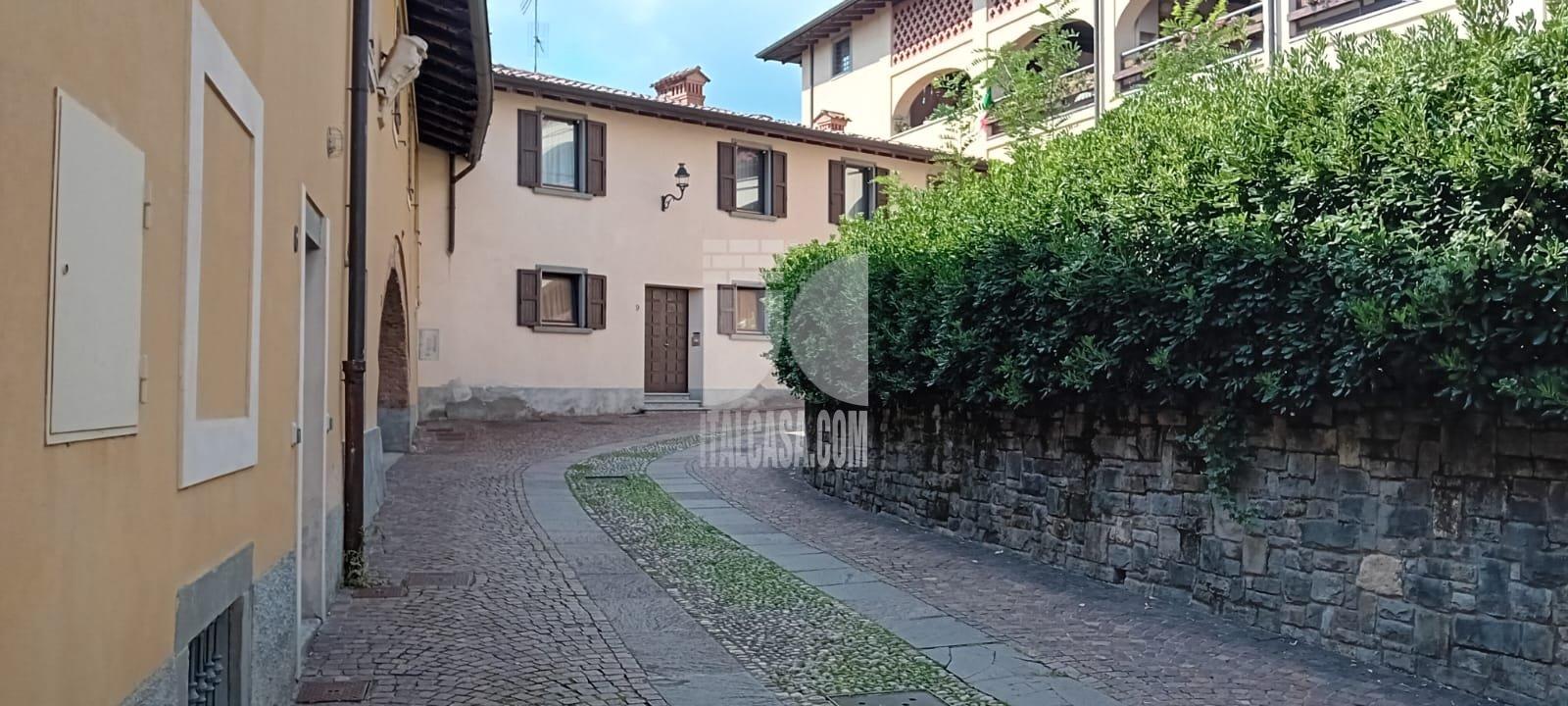 Appartamento in vendita a Scanzorosciate