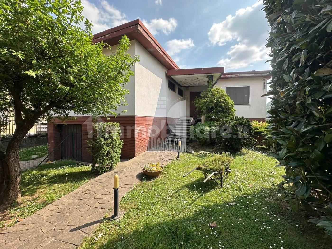 Villa Unifamiliare in vendita a Nembro
