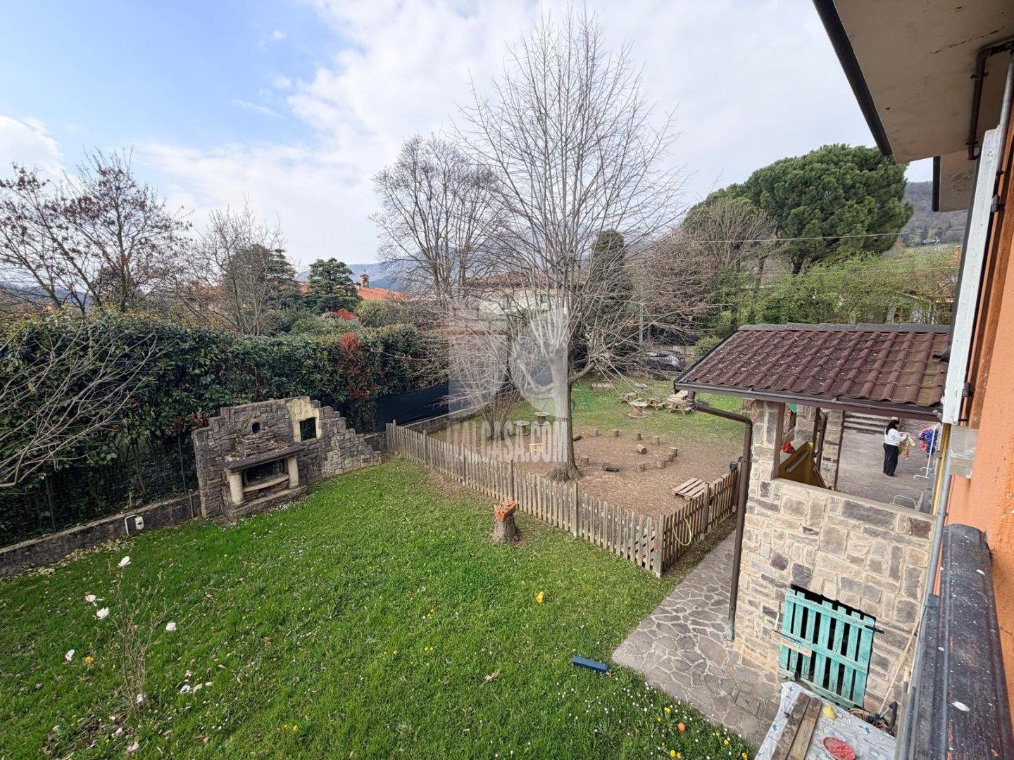 Villa Unifamiliare in vendita a Trescore Balneario