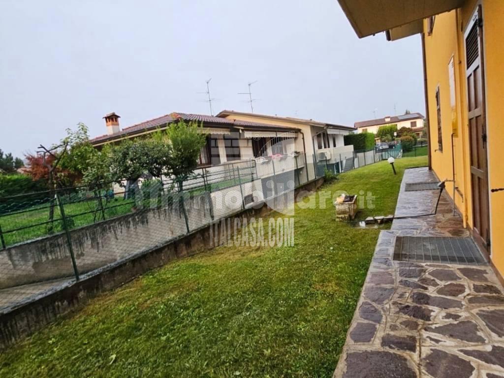 Appartamento in vendita a Pedrengo