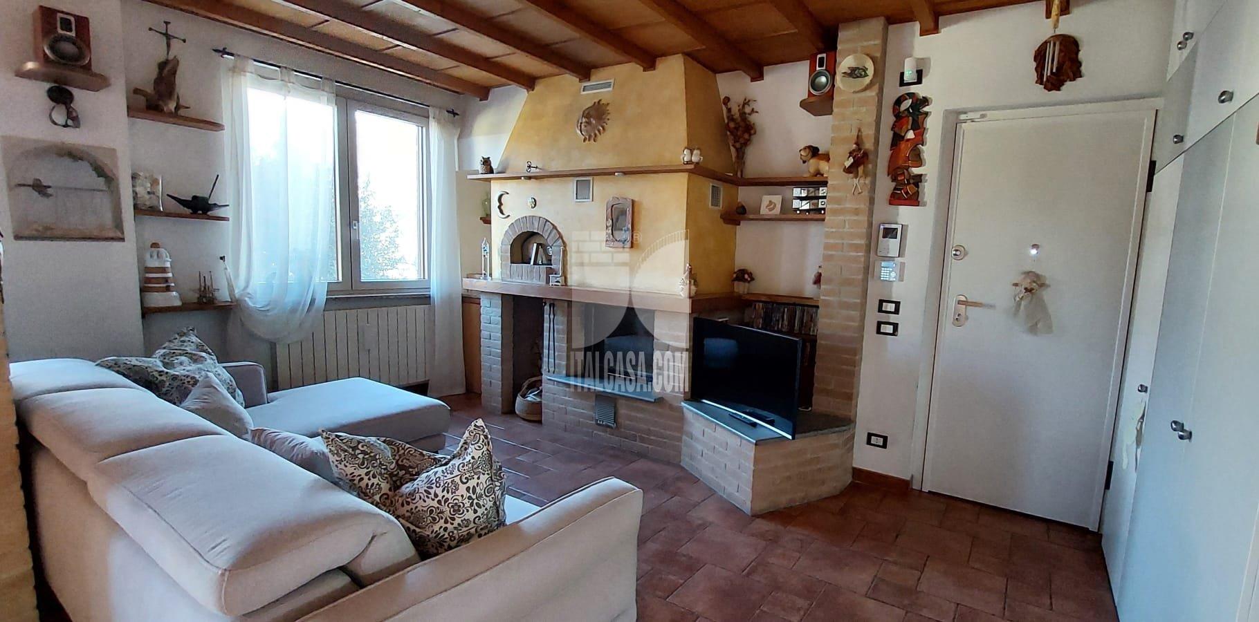 Appartamento in vendita a Villa di Serio