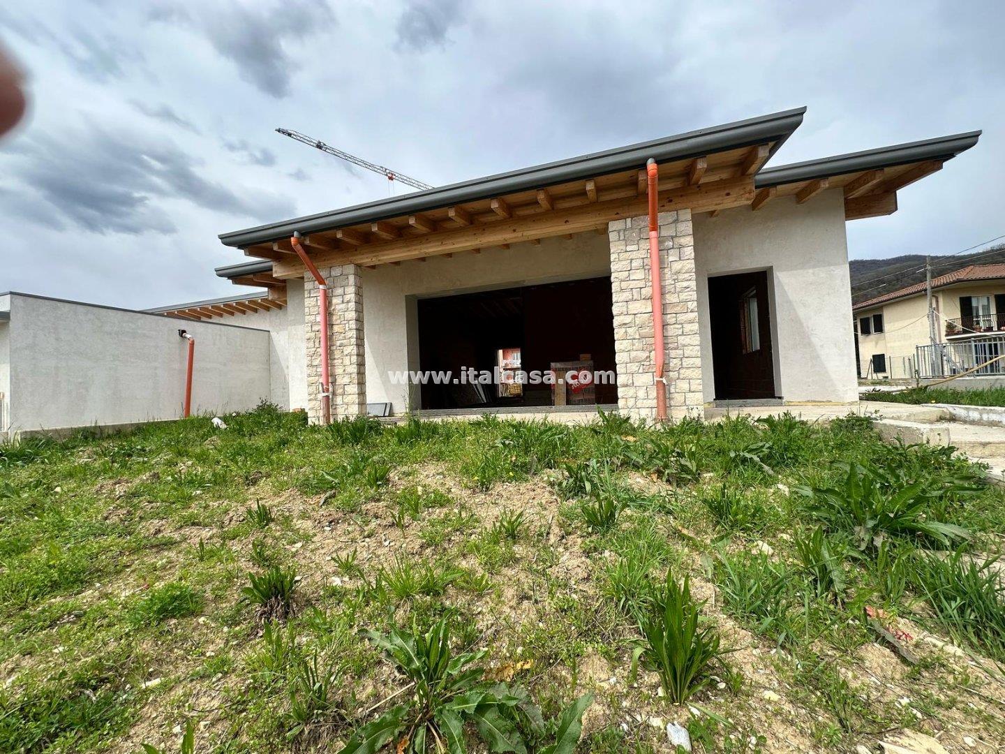 Villa Unifamiliare in vendita a Cenate Sopra