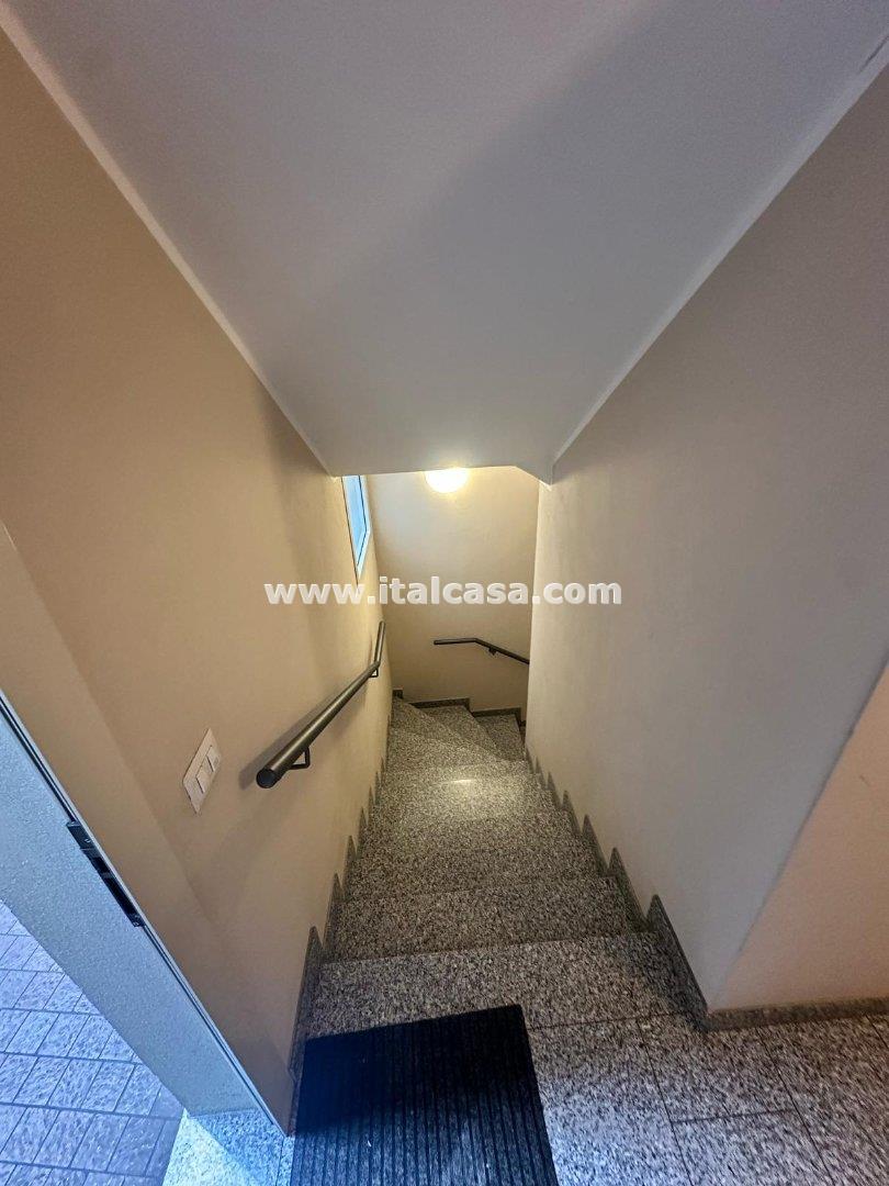Negozio in vendita a Alzano Lombardo