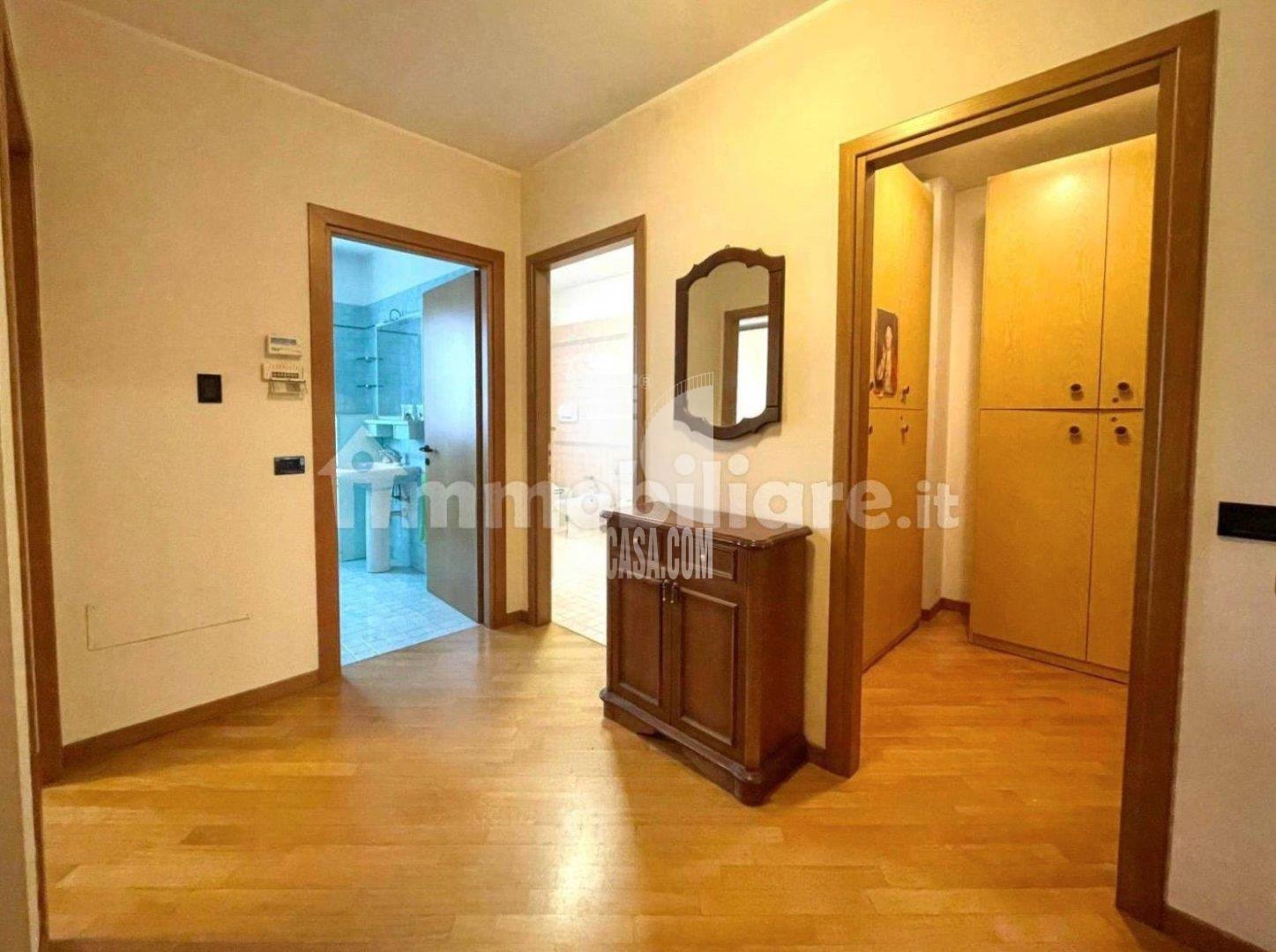 Villa a schiera in vendita a Alzano Lombardo