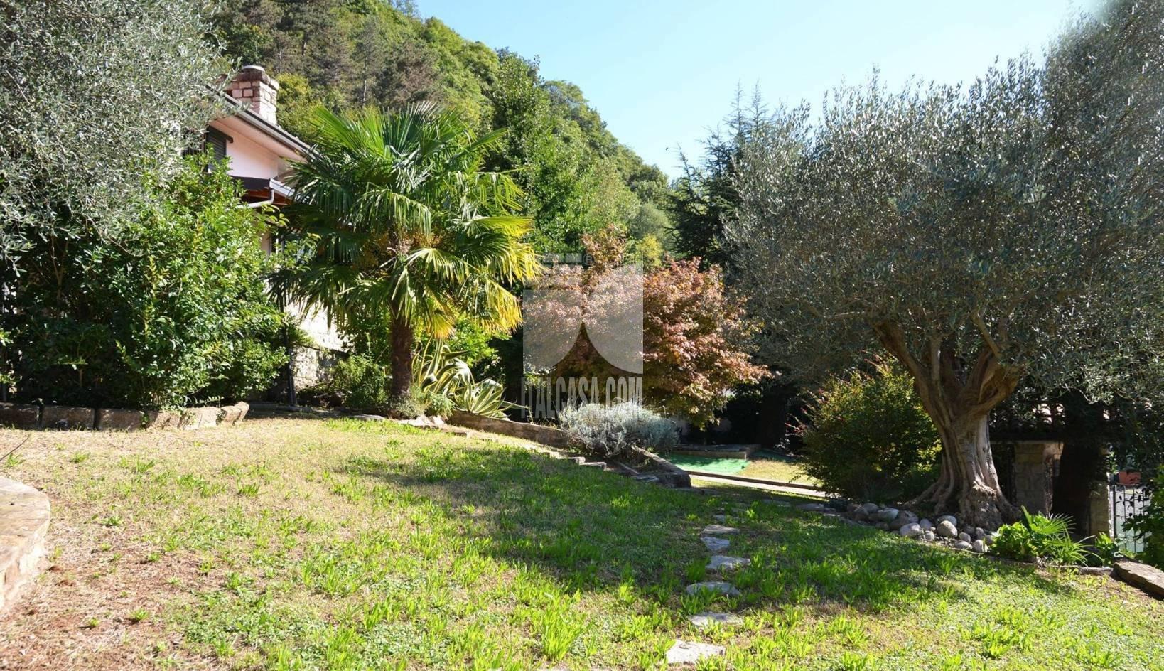 Villa Unifamiliare in vendita a Trescore Balneario
