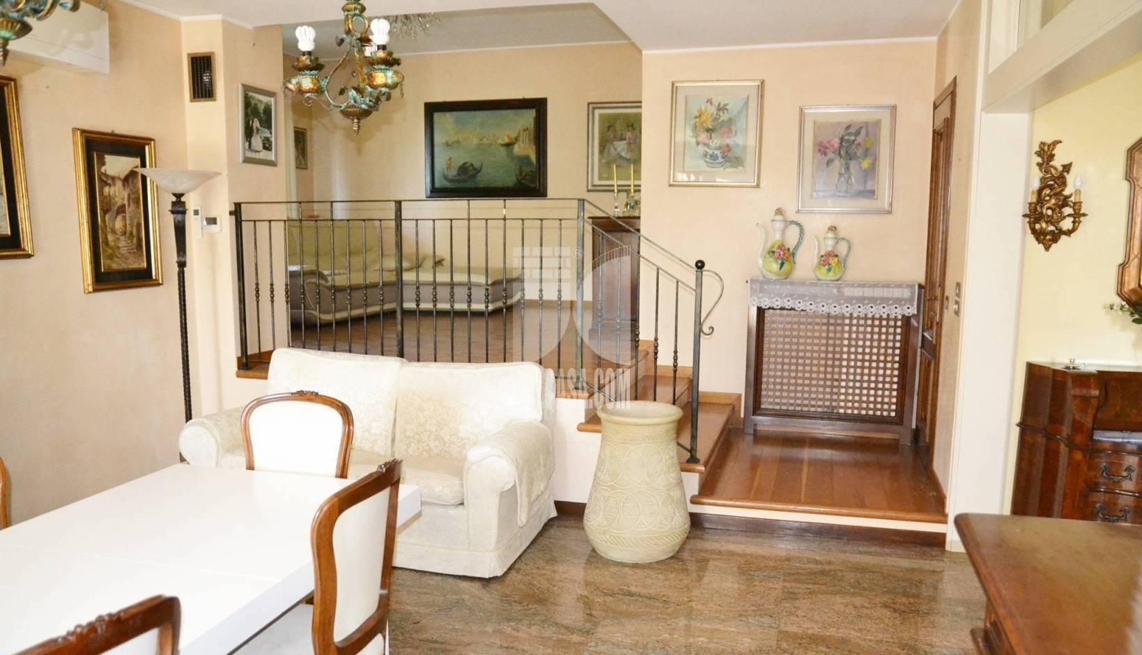 Villa Unifamiliare in vendita a Trescore Balneario