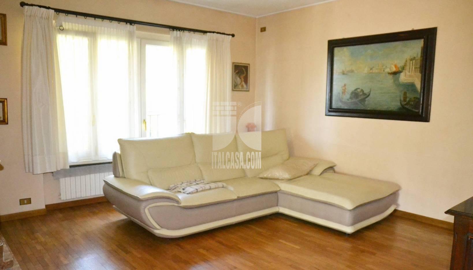 Villa Unifamiliare in vendita a Trescore Balneario