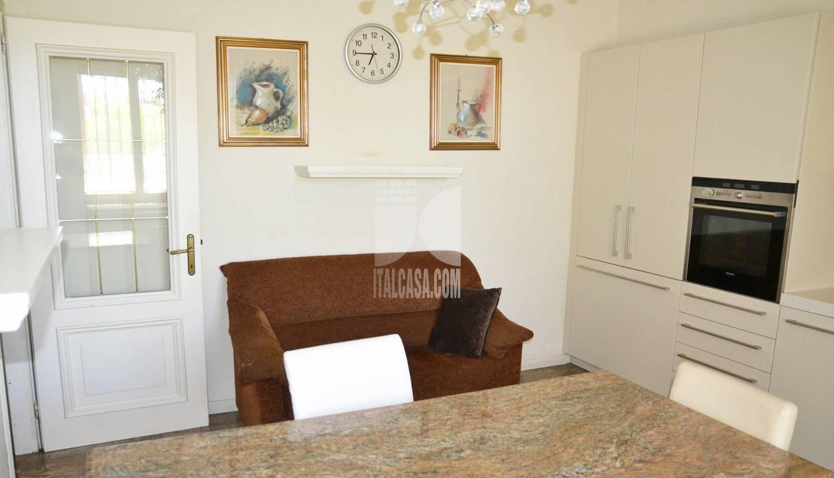 Villa Unifamiliare in vendita a Trescore Balneario