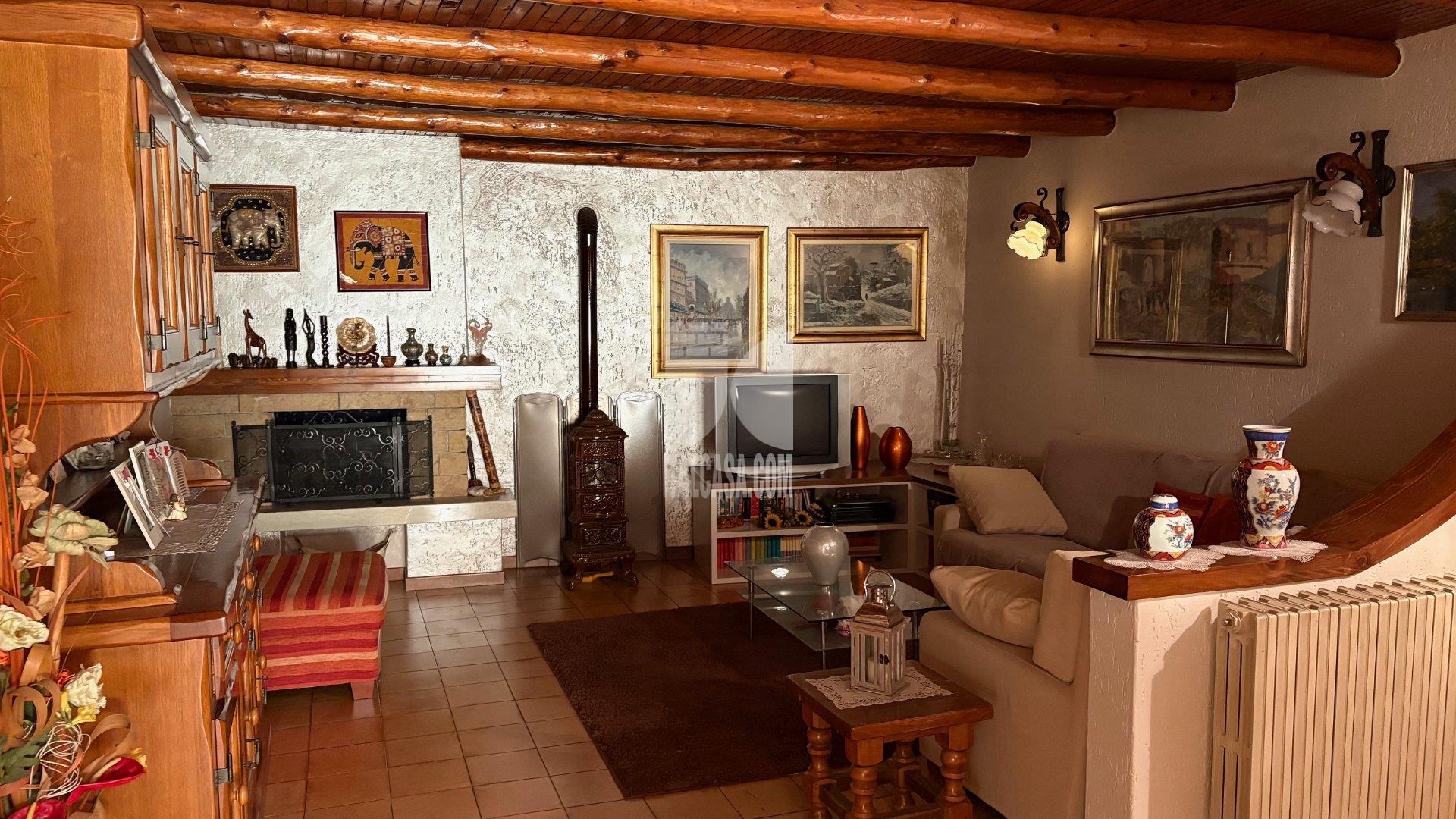 Appartamento in vendita a Gazzaniga