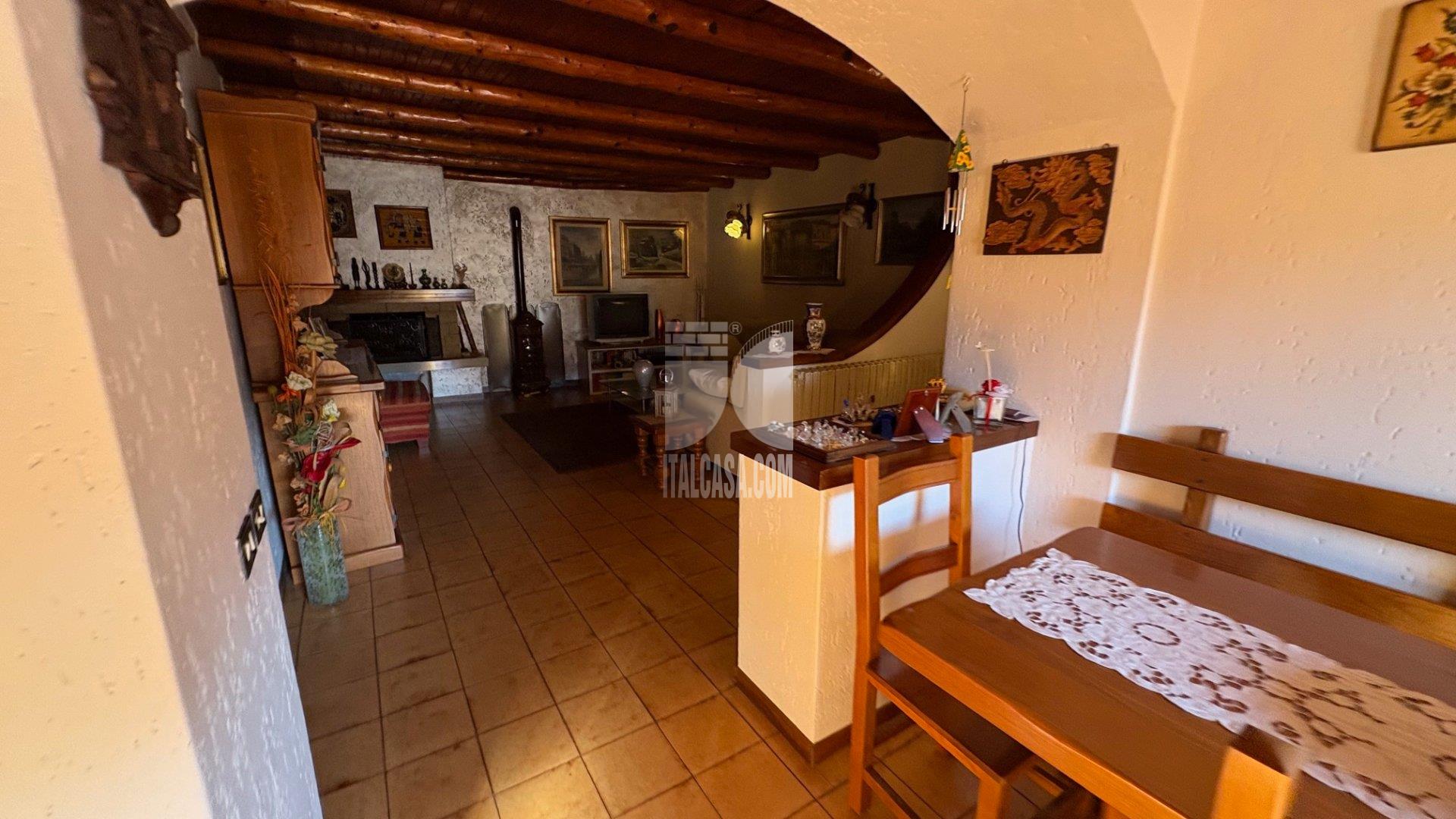 Appartamento in vendita a Gazzaniga