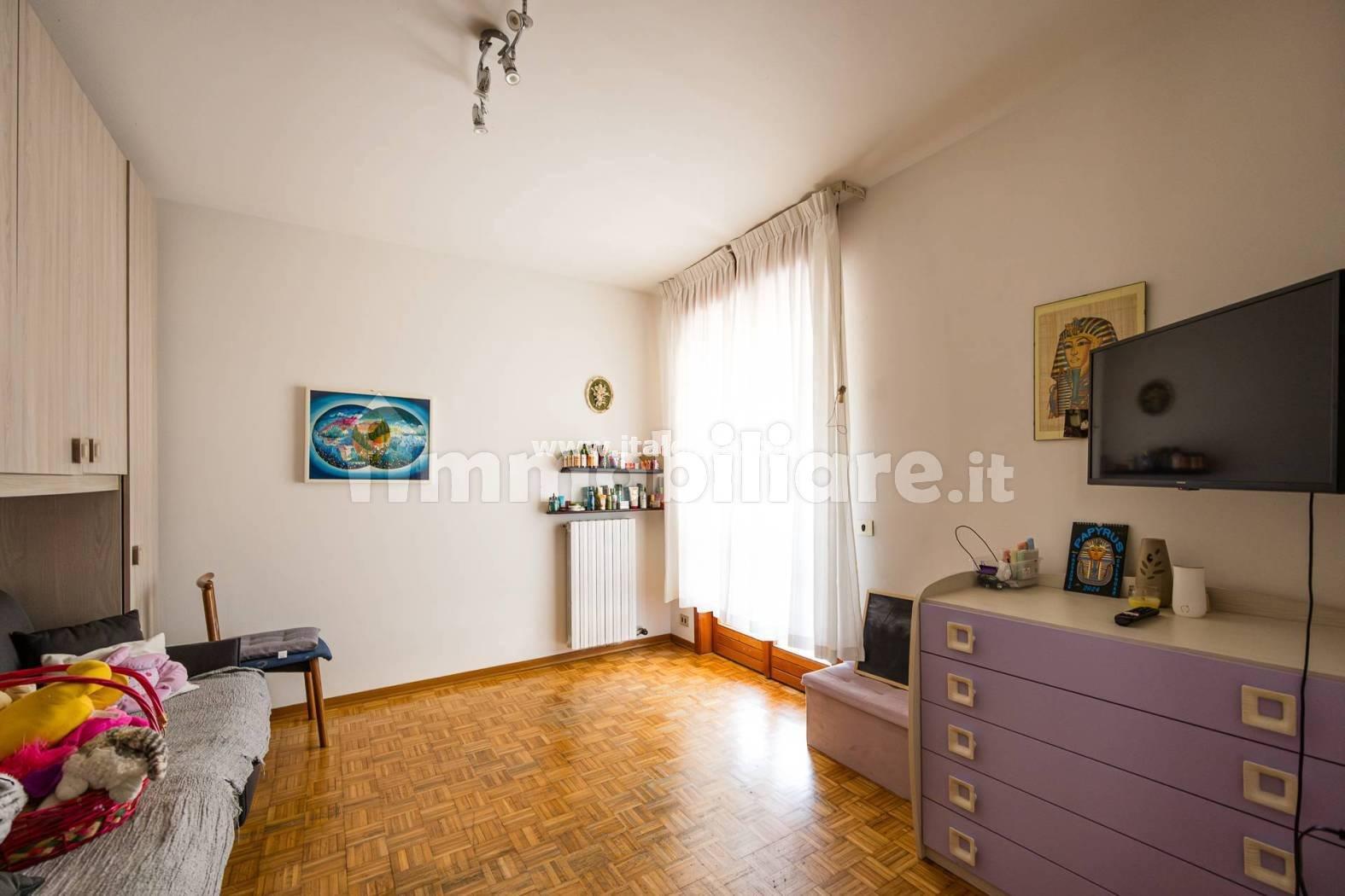 Appartamento in vendita a Alzano Lombardo