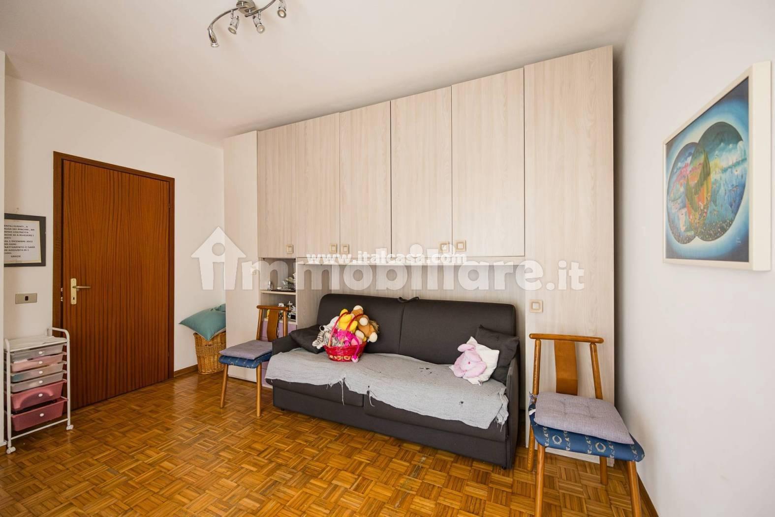 Appartamento in vendita a Alzano Lombardo