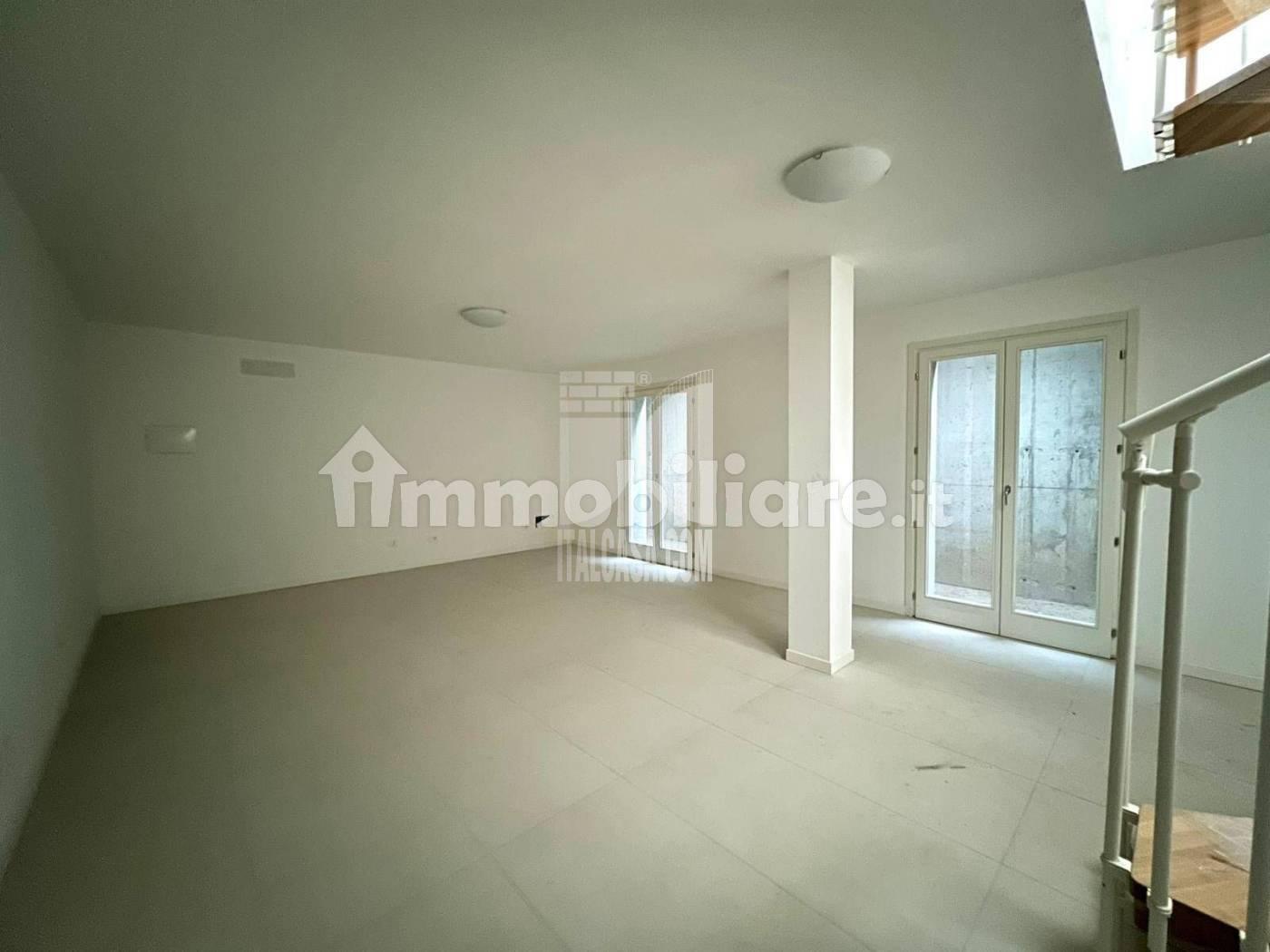 Appartamento in vendita a Albano Sant