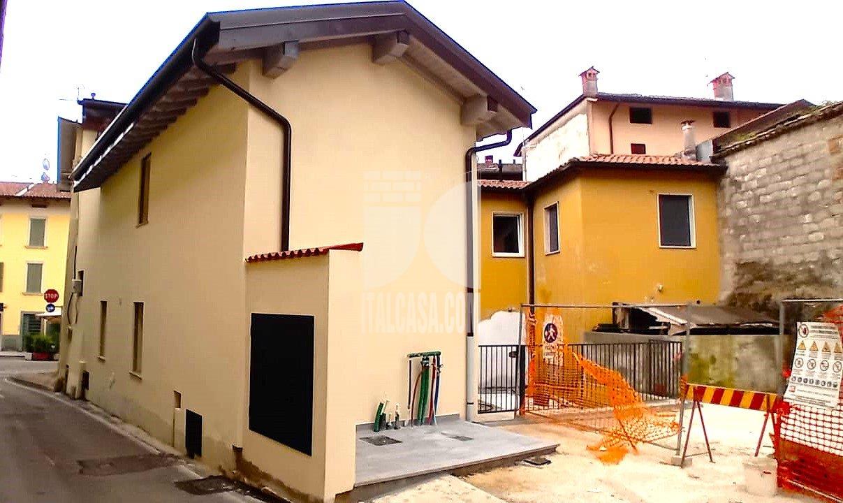 Appartamento in vendita a Alzano Lombardo