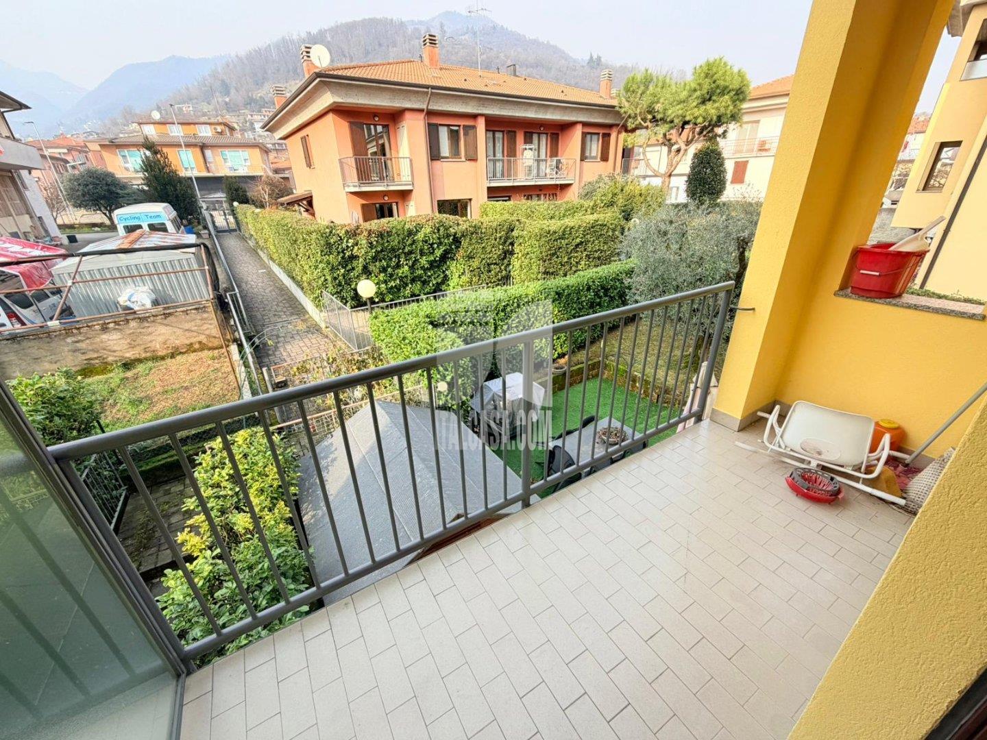 Appartamento in vendita a Nembro