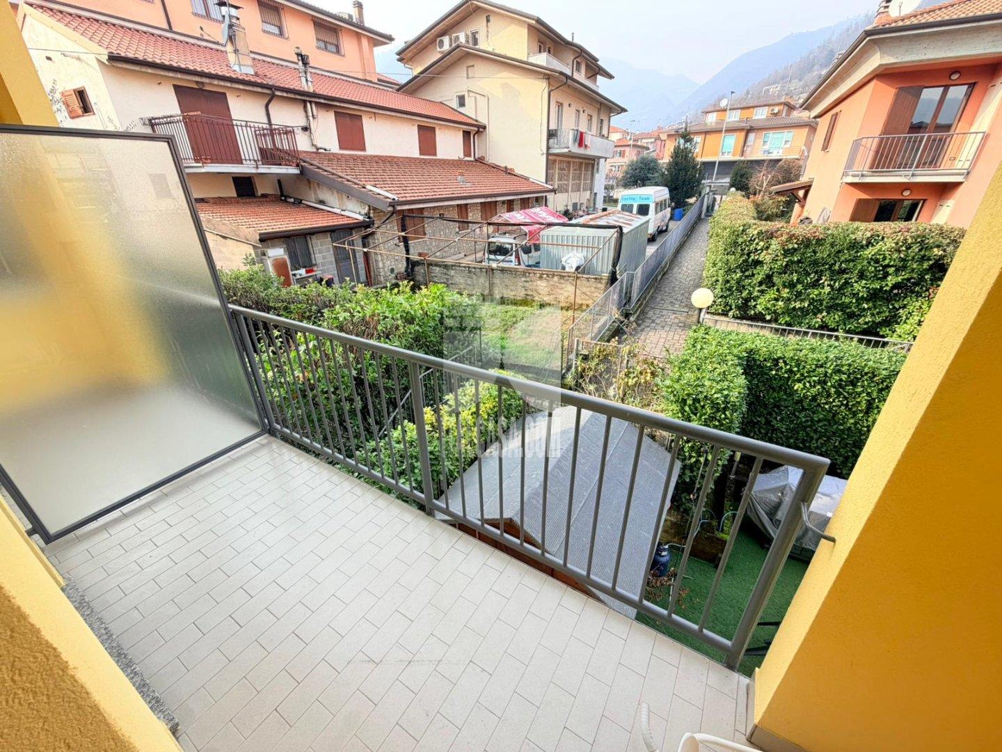 Appartamento in vendita a Nembro