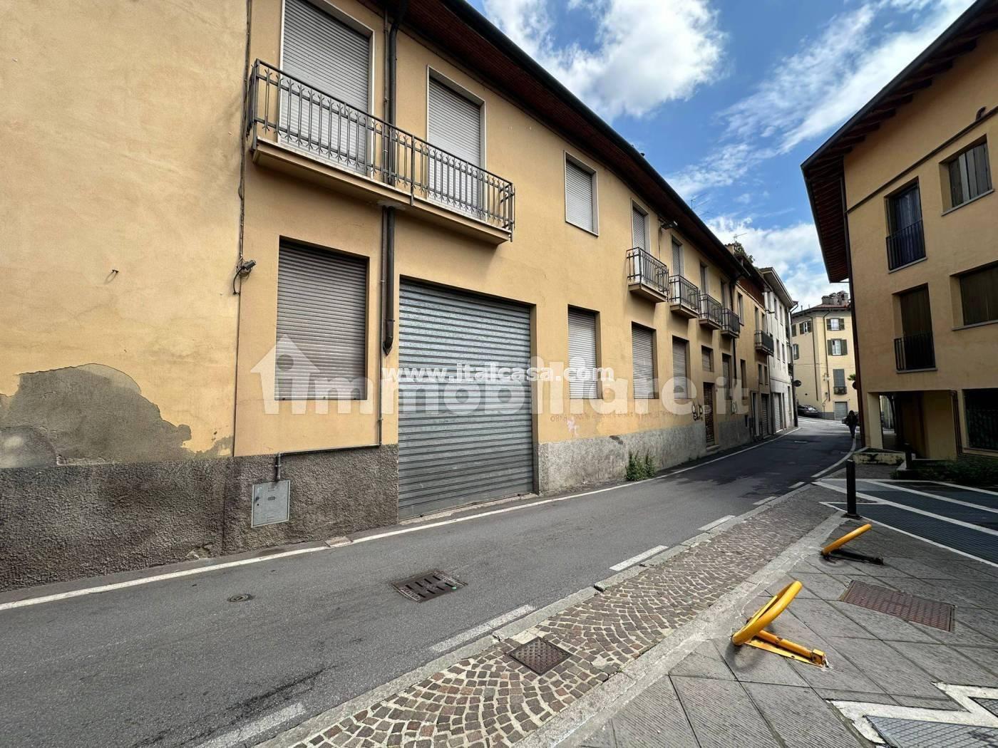 Appartamento in vendita a Alzano Lombardo