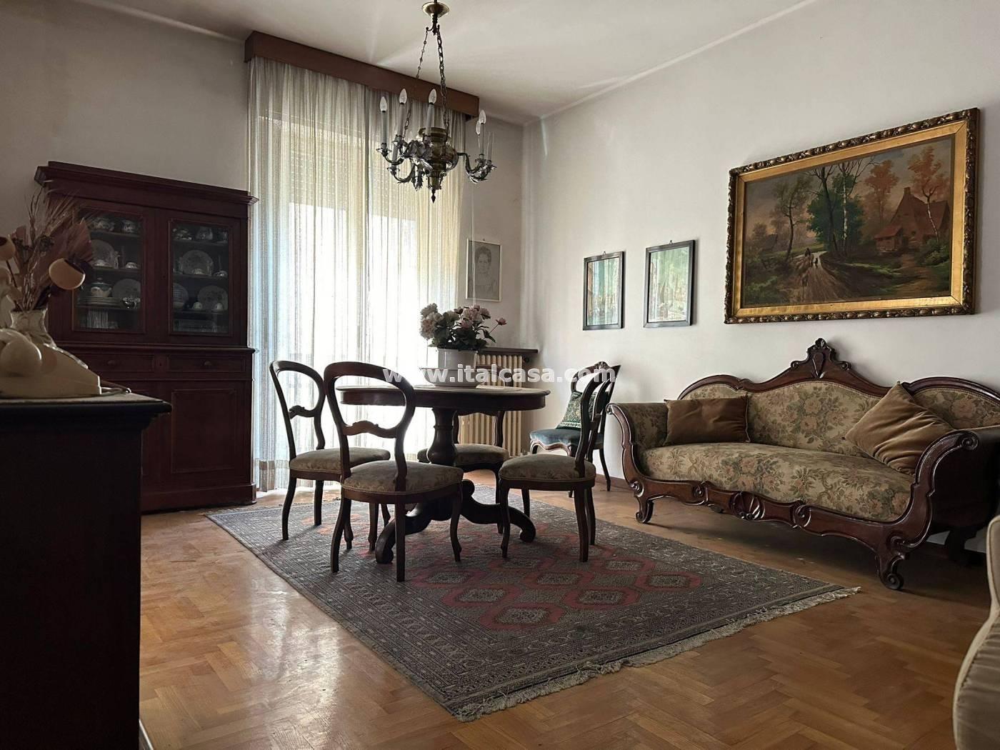 Appartamento in vendita a Alzano Lombardo