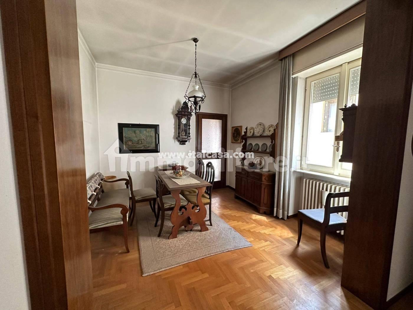 Appartamento in vendita a Alzano Lombardo