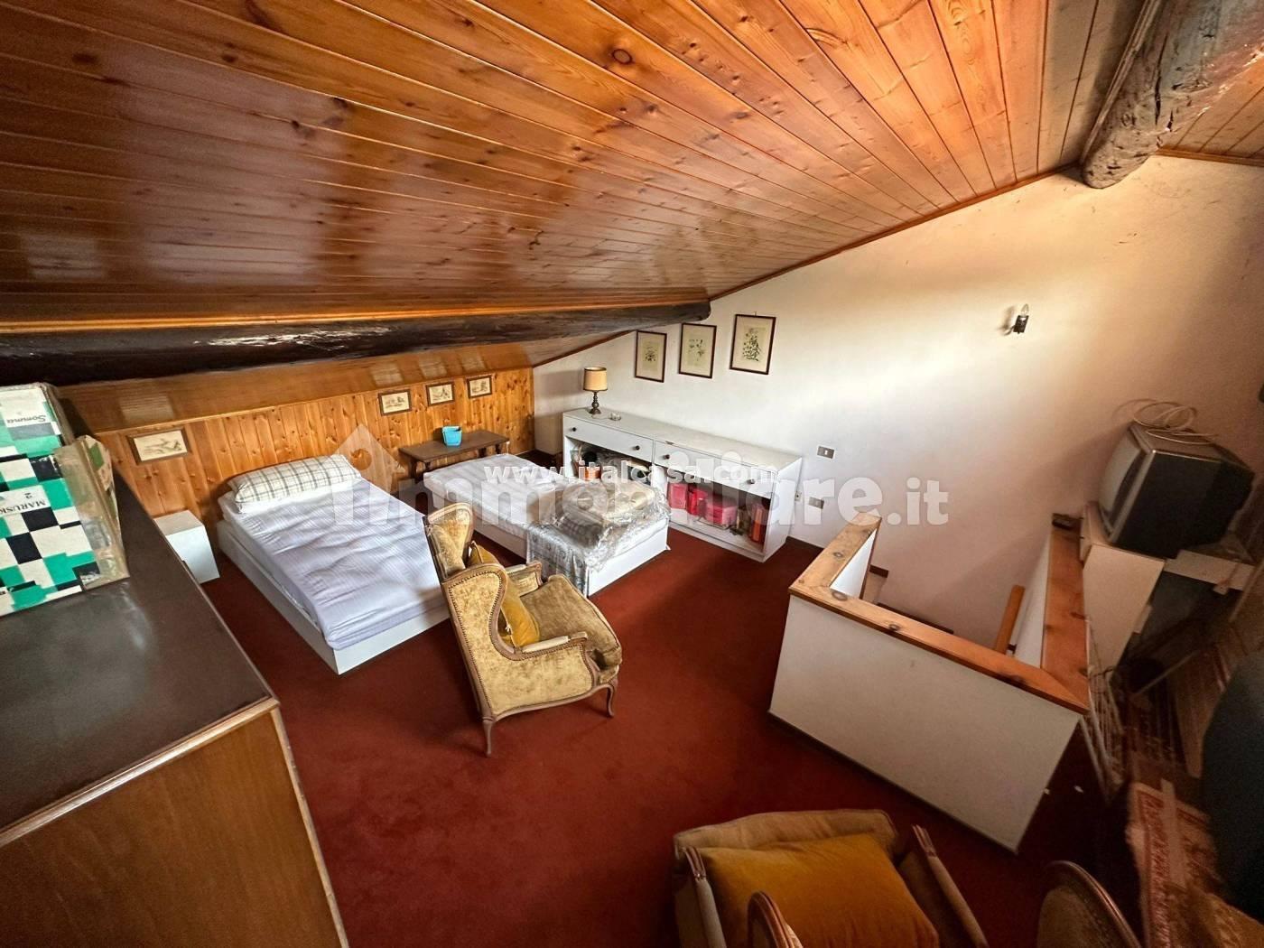 Appartamento in vendita a Alzano Lombardo