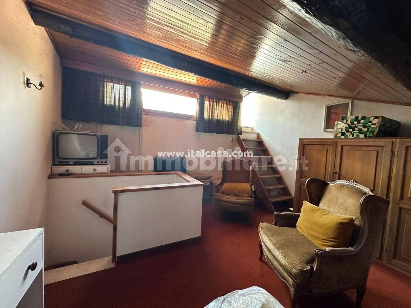 Appartamento in vendita a Alzano Lombardo