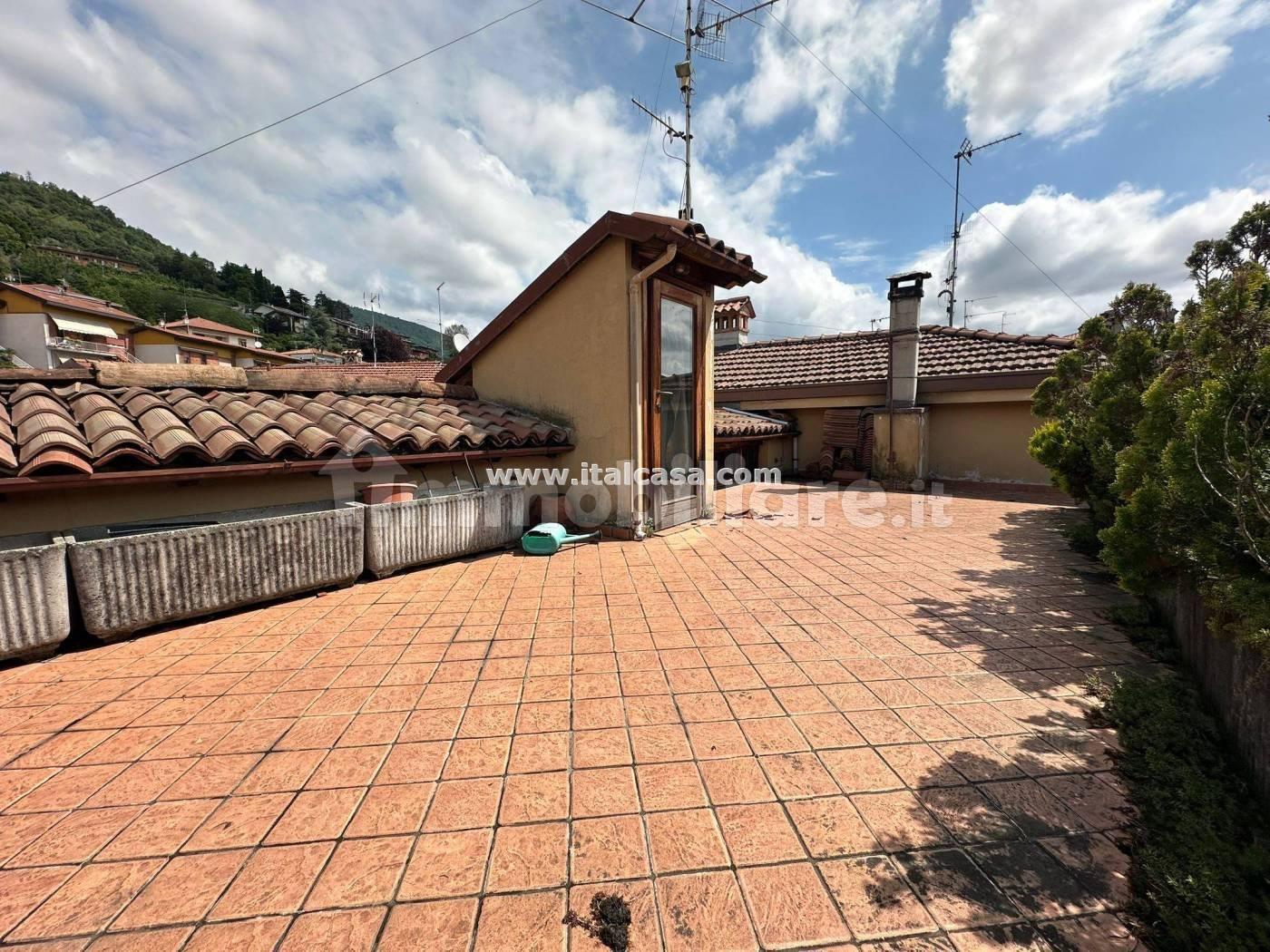 Appartamento in vendita a Alzano Lombardo