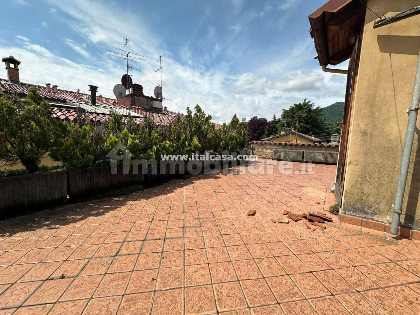 Appartamento in vendita a Alzano Lombardo