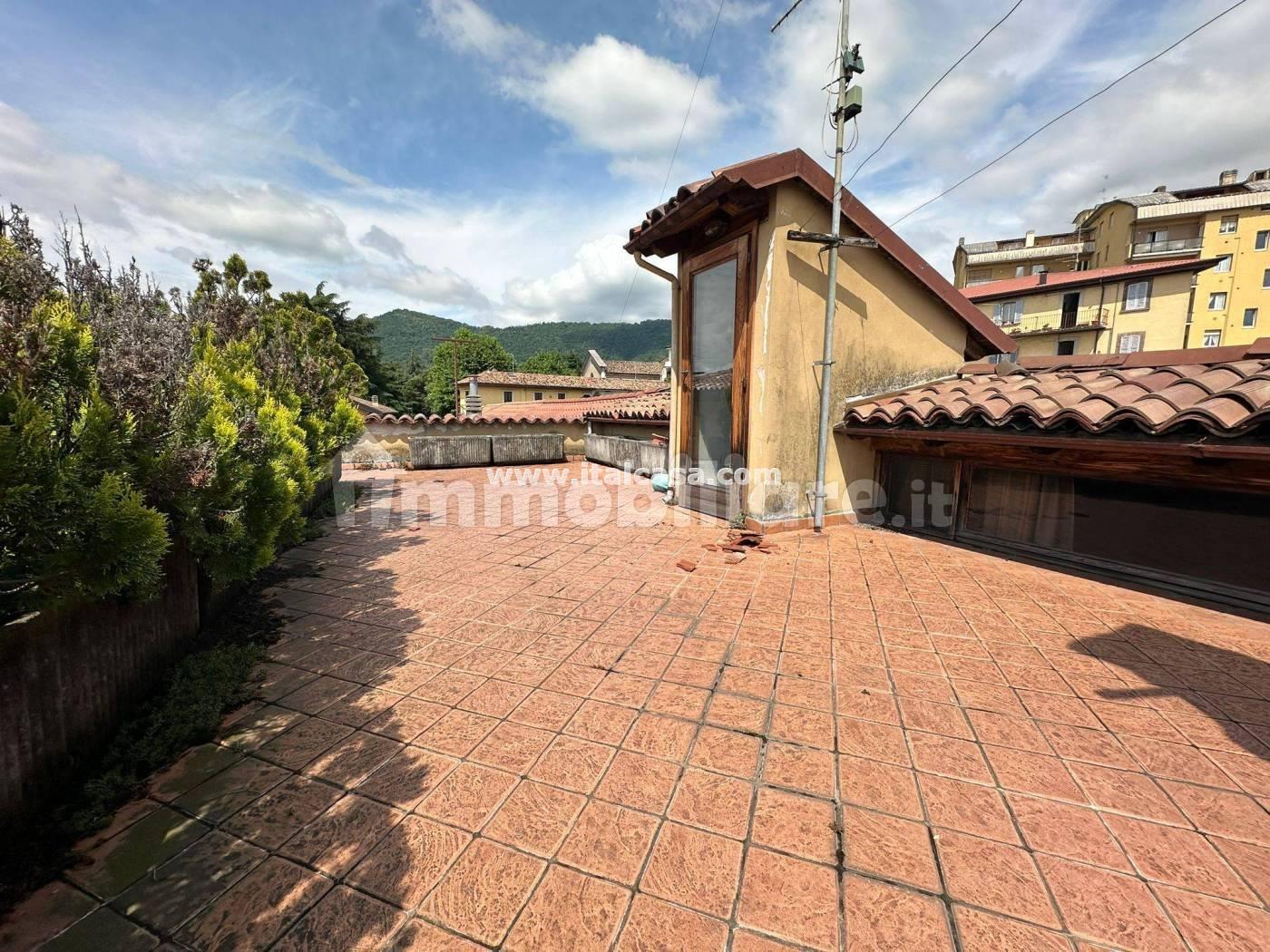 Appartamento in vendita a Alzano Lombardo