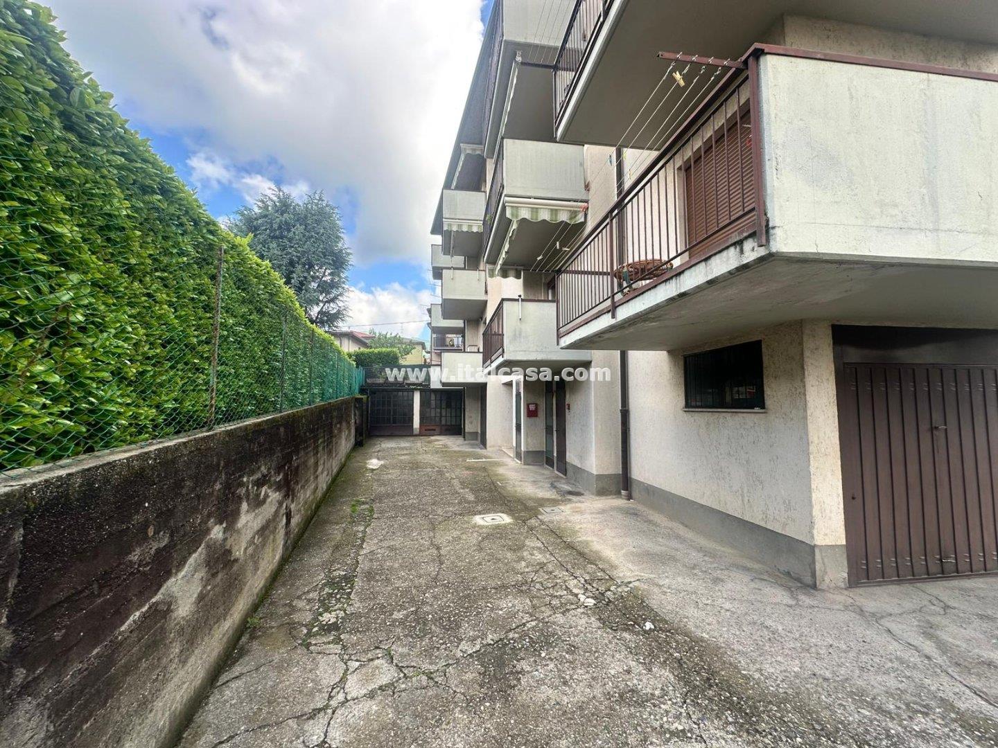 Box / Autorimessa in vendita a Alzano Lombardo