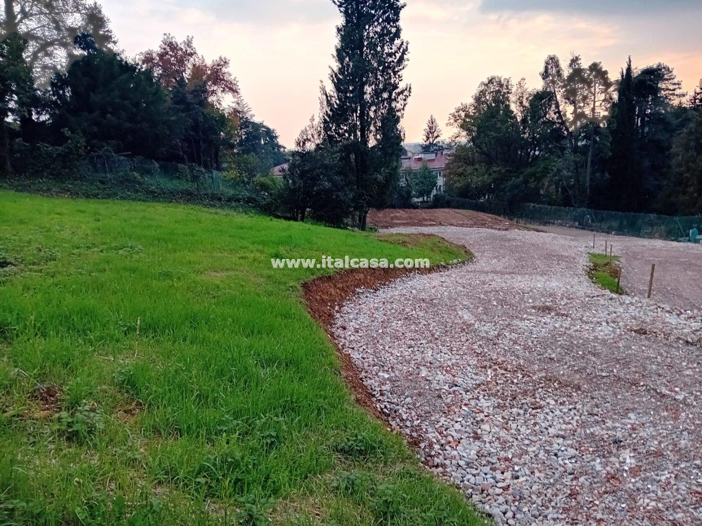 Terreno Residenziale in vendita a Alzano Lombardo