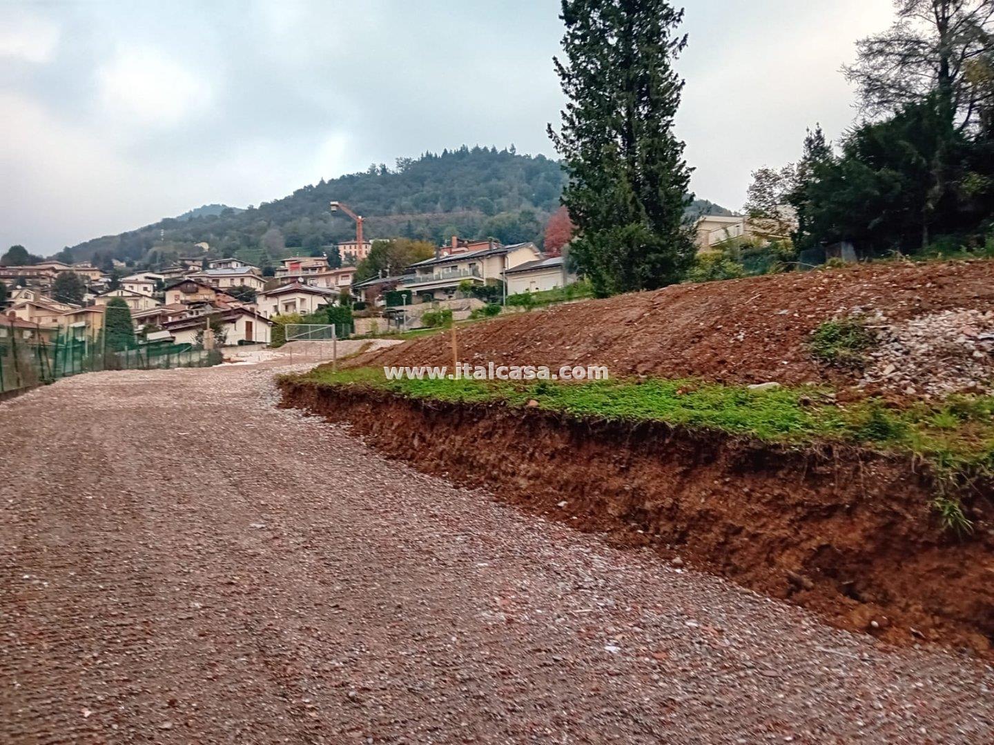 Terreno Residenziale in vendita a Alzano Lombardo