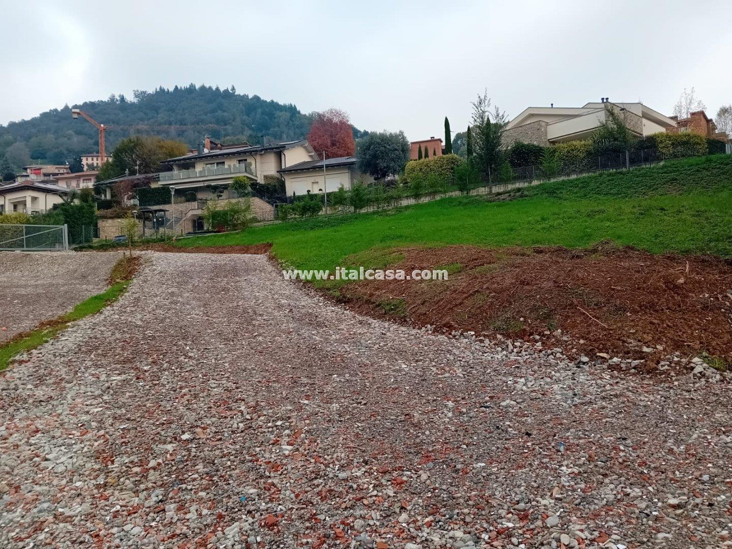 Terreno Residenziale in vendita a Alzano Lombardo