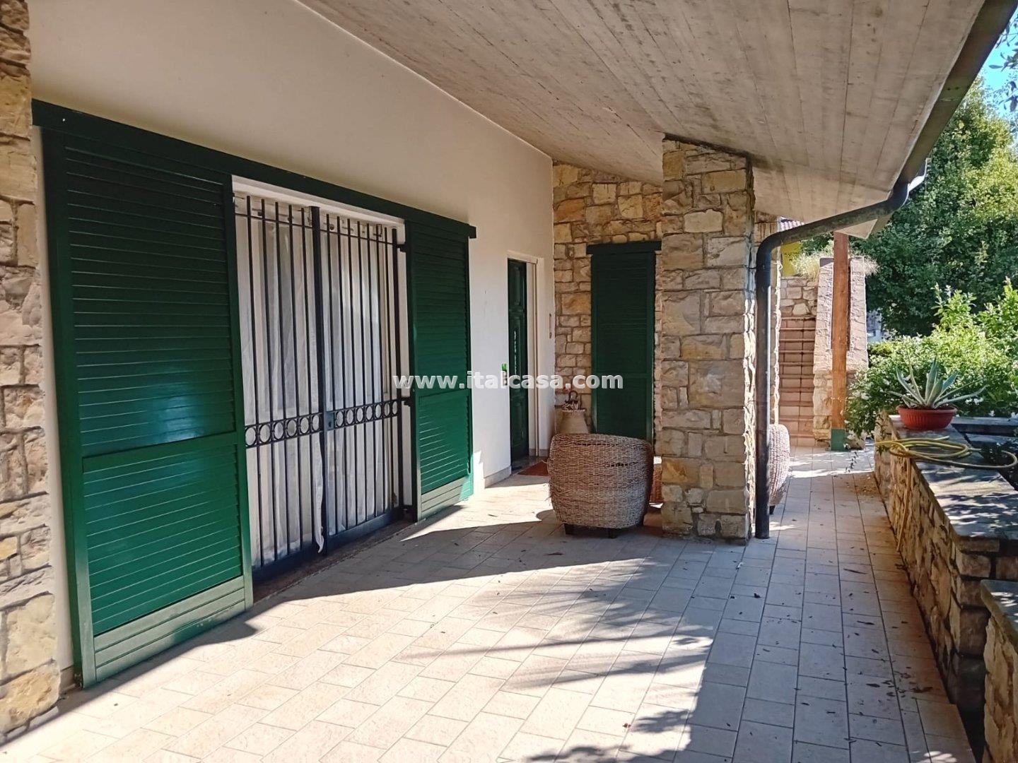 Villa Unifamiliare in vendita a Trescore Balneario